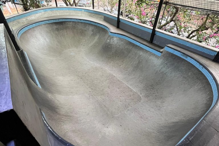 AMPLIAÇÃO DA BOWLHOUSE – BAR COM PISTA DE SKATE